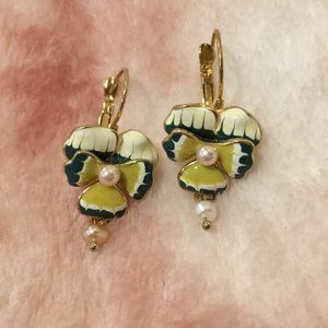 Pansy Floral Lever Back Pierced Earrings NWT
